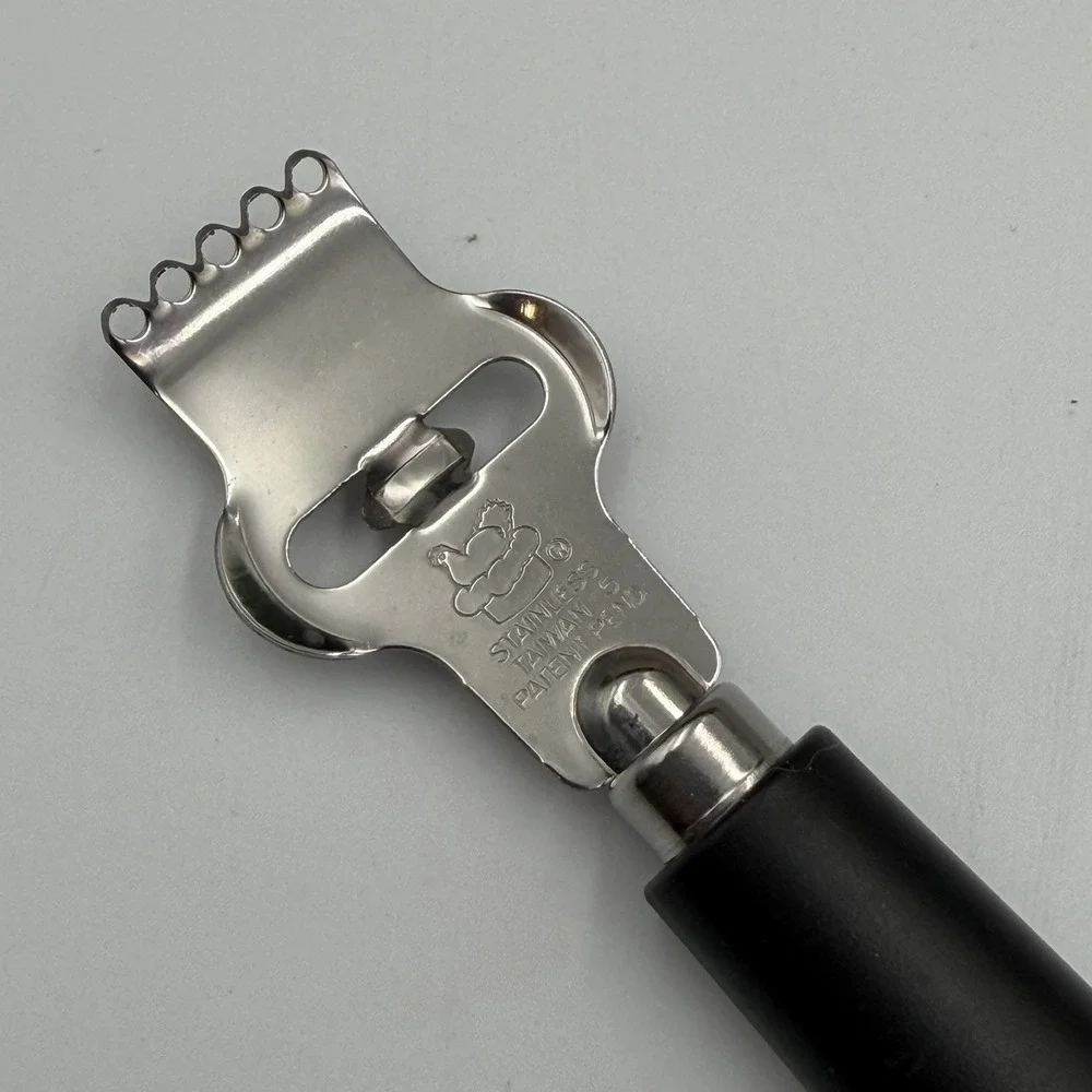 The Pampered Chef Citrus Lemon Zester‎ / Scorer 1133